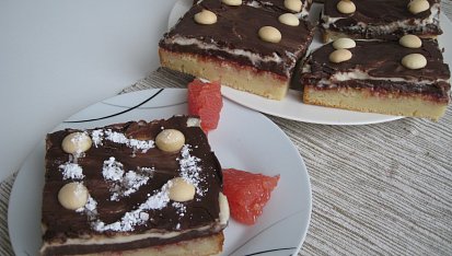 Vanilkové jogurtové řezy s Ledovými kaštany