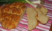 Volánkový chlebík, vhodný k polévkám (Chlebík je pěkně voňavý)
