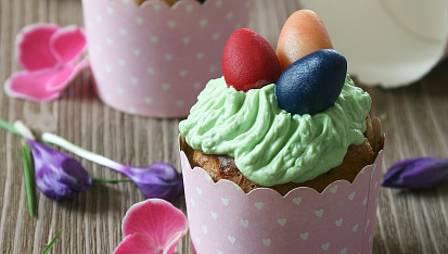 Celozrnné muffiny s datlemi