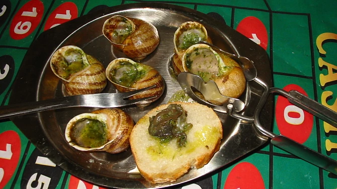 Hlemýždi (šneci) po burgundsku
