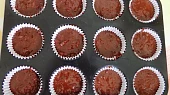 Kakaové muffiny s červenou řepou