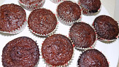 Kakaové muffiny s červenou řepou