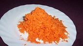 Celerovo - mrkvové karbanátky se sýrem, nastrouhaná mrkev