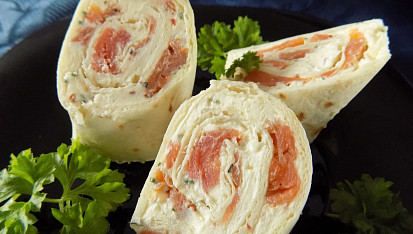 Tortilla s uzeným lososem
