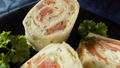 Tortilla s uzeným lososem