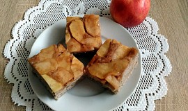 Obrácený koláč s jablky (variace na Tarte tatin) bez lepku, mléka a vajec