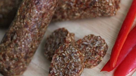 RAW klobása
