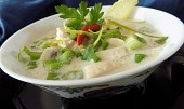 Thajská kuřecí polévka Tom Kha