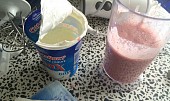 Toustové lívance (Rozmixované jahody, jogurt,vanilínový cukr -sáček)
