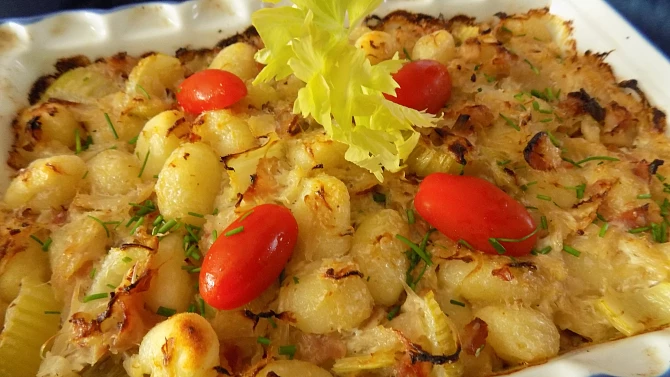 Zapečené gnocchi se zelím kyselým