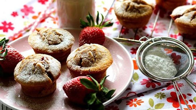 Jahodové muffiny z rýžové mouky