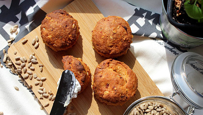 Mini muffiny se sušenými rajčaty