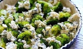 Quiche s brokolicí a modrým sýrem