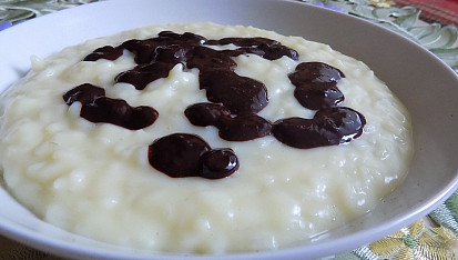 Rýžová kaše s pudinkem bez lepku a mléka