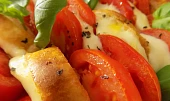Zapečené caprese s bagetkou