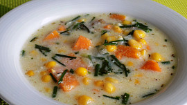 Batátovo – kukuřičná polévka