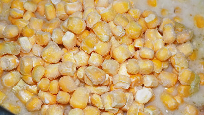 Batátovo – kukuřičná polévka