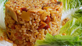 Bulgur s quinoa se sušenými rajčaty a žampiony