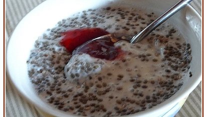 Chia "pudink" z tibetského kefíru