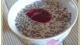 Chia "pudink" z tibetského kefíru