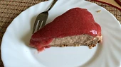 Dortík s rebarborou a jahodami