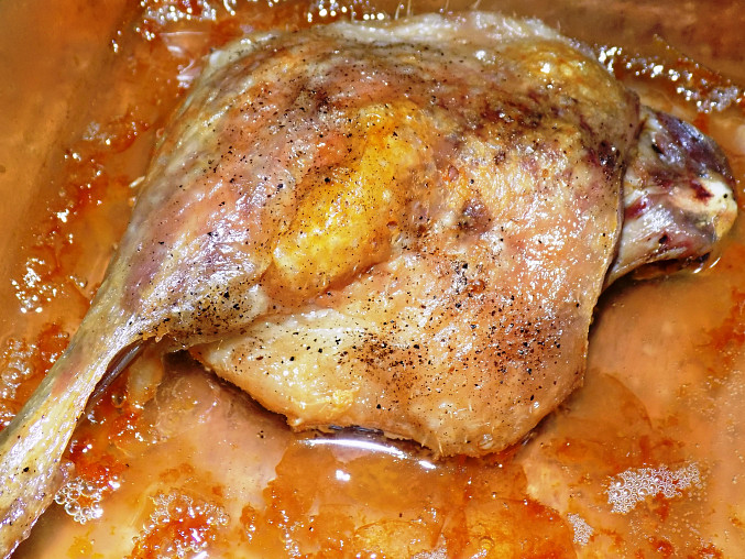 Kachní stehýnka s batátovo - jablkovou kaší
