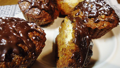 Mrkvové muffiny s mozzarellovým středem