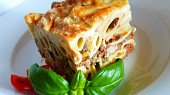 Pasticcio di pasta (Těstoviny zapečné s ragú a sýrovým bešamelem)