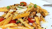 Penne se slávkami a parmezánem