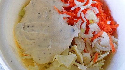 Salát ze zelí Coleslaw