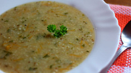 Česnečka s krupkami