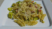 Fusilli s brokolicí a uzeným bůčkem