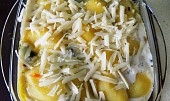 Zapečené brambory se špenátem a sýrem
