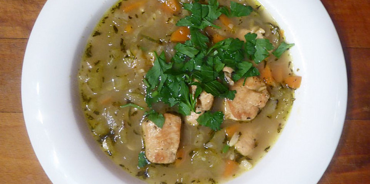 Zeleninová polévka s kuřecím masem a cuketou (Zeleninová polévka s kuřecím masem a cuketou)