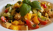 Zeleninový salát s tofu chilli
