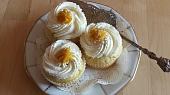 Cupcake s lemon curd