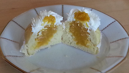 Cupcake s lemon curd