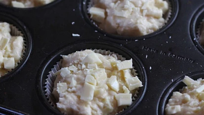 Likérové muffiny s bílou čokoládou
