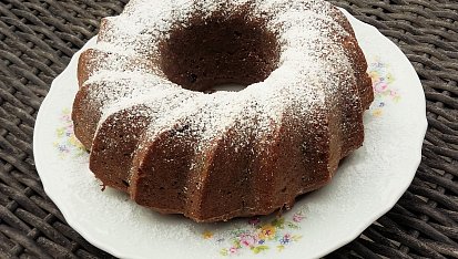 Rebarborová bábovka s ořechovou vůní