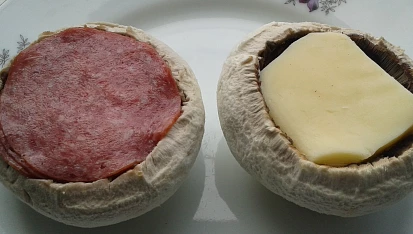 Smažené žampiony plněné sýrem