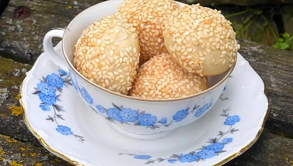 Sýrovo-sezamové pralinky