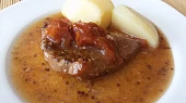 Vepřová kýta na hořčici a rajčatech, Vepřová kýta na hořčici a rajčatech