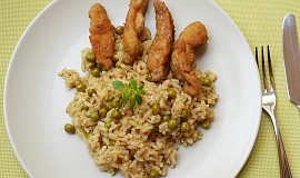 Hráškové rizoto s kuřecími hranolky