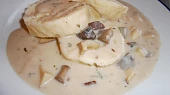 "Hříbkajda" (hříbková omáčka)