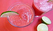Ledová limonáda z červeného melounu (Ledová limonáda z červeného melounu)