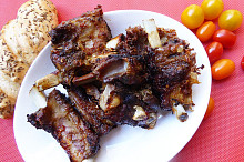 Žebírka pečená v troubě ve stylu BBQ