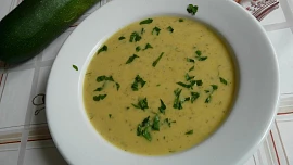 Cuketová polévka se zázvorem a citronem