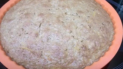 Mrkvový dort s oříšky