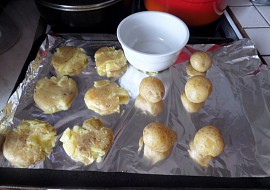 Ohavečské brambory (Rozmáčknutí vařených brambor.)