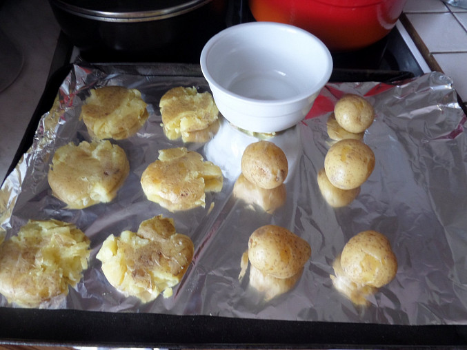 Ohavečské brambory, Rozmáčknutí vařených brambor.